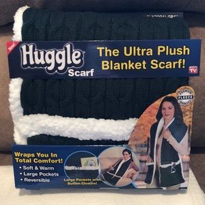 Huggle Scarf Charcoal Gray